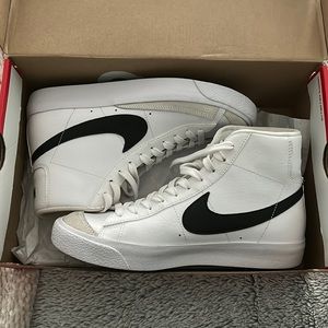 Nike Blazers Mid 77’